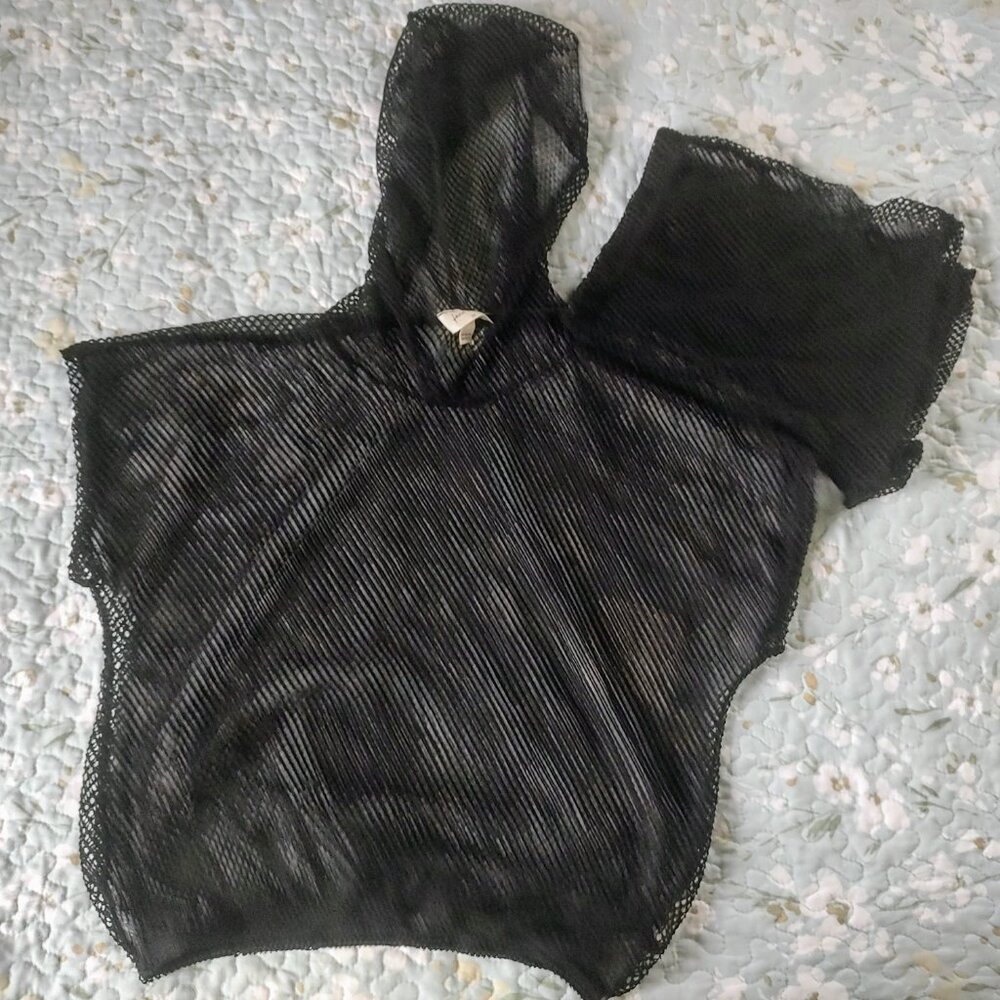 Free Kisses Cover Up Bathing Suit - Size M